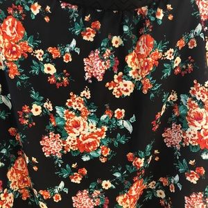 LuLaRoe Lola. Like New! Size S